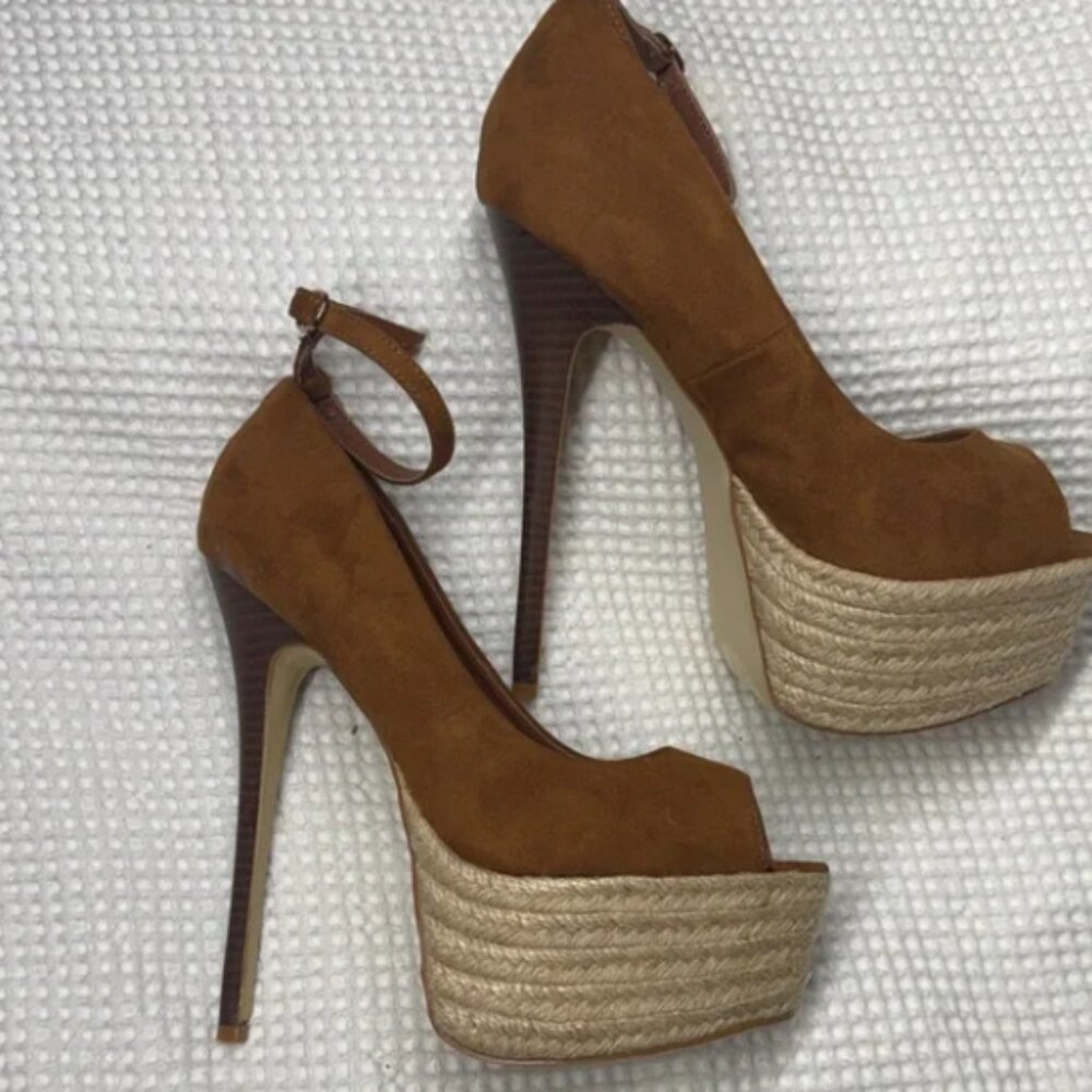 Shoe Dazzle Tan Peep-Toe - 6” Heels